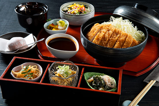 鶏カツ丼御膳